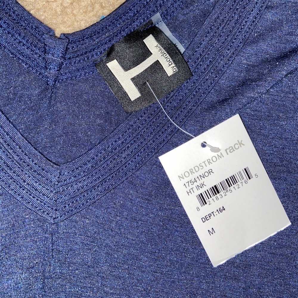 Navy V-Neck Tee - Picture 3 of 3